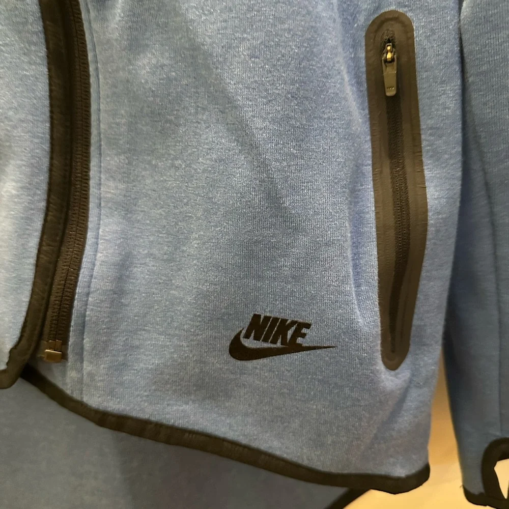 Nike Tech Fleece Cape Hoodie Moto Jacket in Gamma Blue - Picture 8 of 8